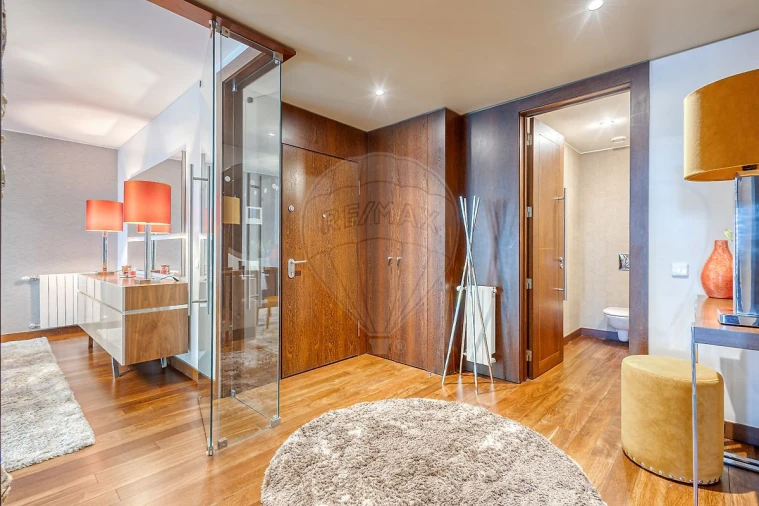 Apartamento T4 para Venda em Santa Marinha e São Pedro da Afurada Foto 24