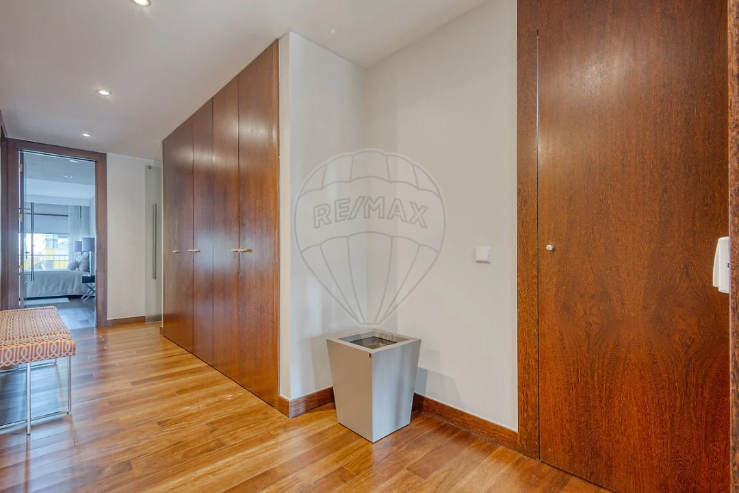 Apartamento T4 para Venda em Santa Marinha e São Pedro da Afurada Foto 34