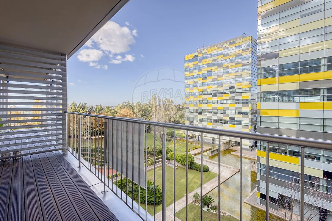 Apartamento T4 para Venda em Santa Marinha e São Pedro da Afurada Foto 16