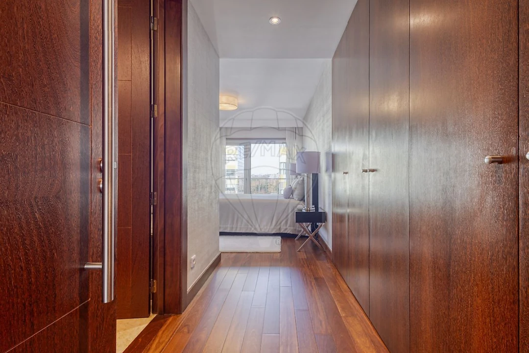 Apartamento T4 para Venda em Santa Marinha e São Pedro da Afurada Foto 32