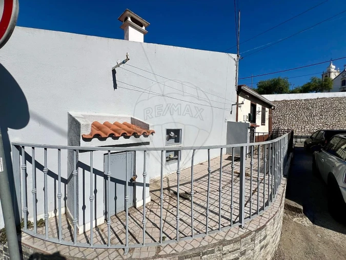 Moradia T2 para Venda em Vila Nova da Rainha Foto 14