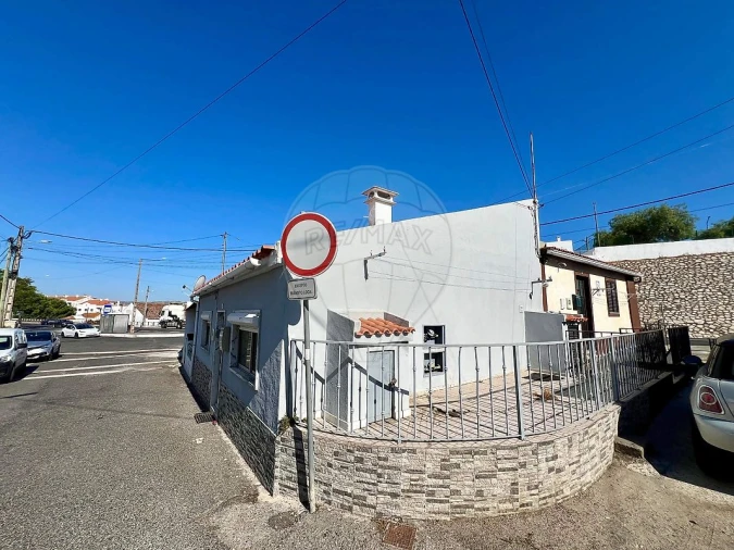 Moradia T2 para Venda em Vila Nova da Rainha Foto 13