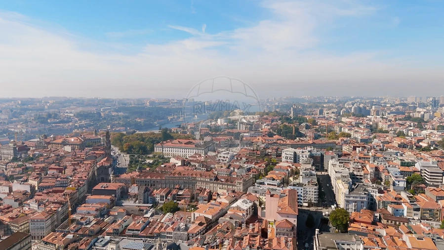 Prédio para Venda em Cedofeita, Santo Ildefonso, Sé, Miragaia, São Nicolau e Vitória Foto 11