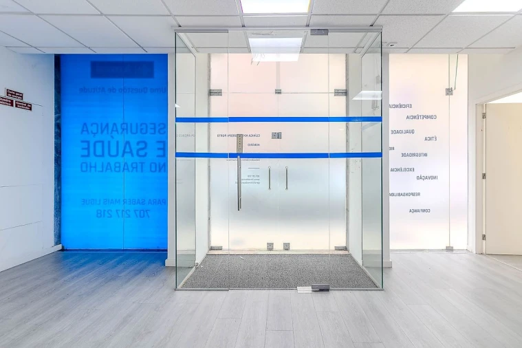 Loja para Arrendamento em Paranhos Foto 2