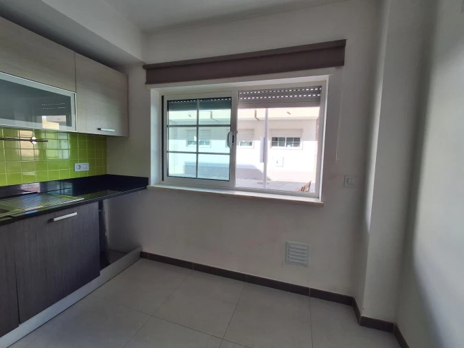 Apartamento T3 para Venda em Palhais e Coina Foto 5