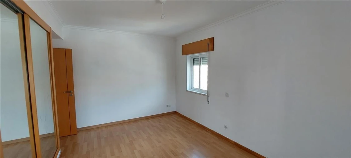 Apartamento T3 para Venda em Azambuja Foto 13