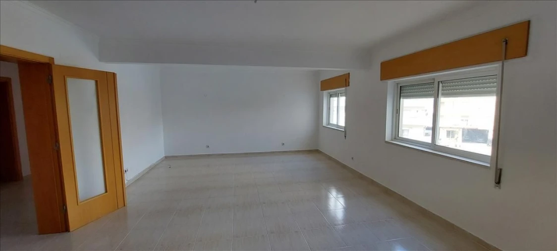 Apartamento T3 para Venda em Azambuja Foto 5