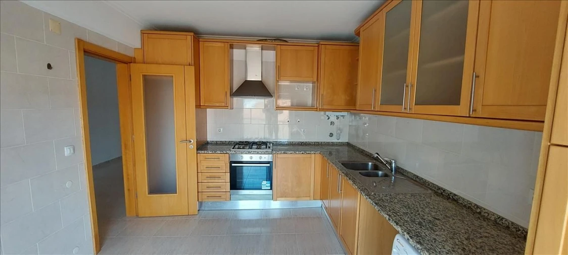 Apartamento T3 para Venda em Azambuja Foto 7