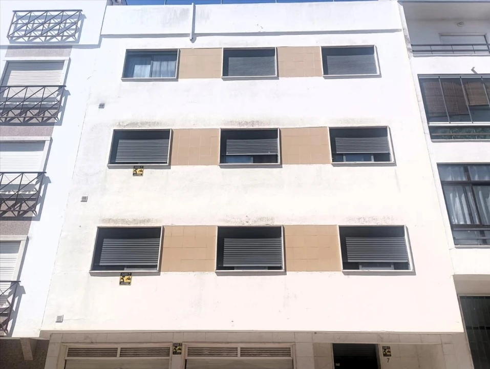 Apartamento T3 para Venda em Encosta do Sol Foto 1