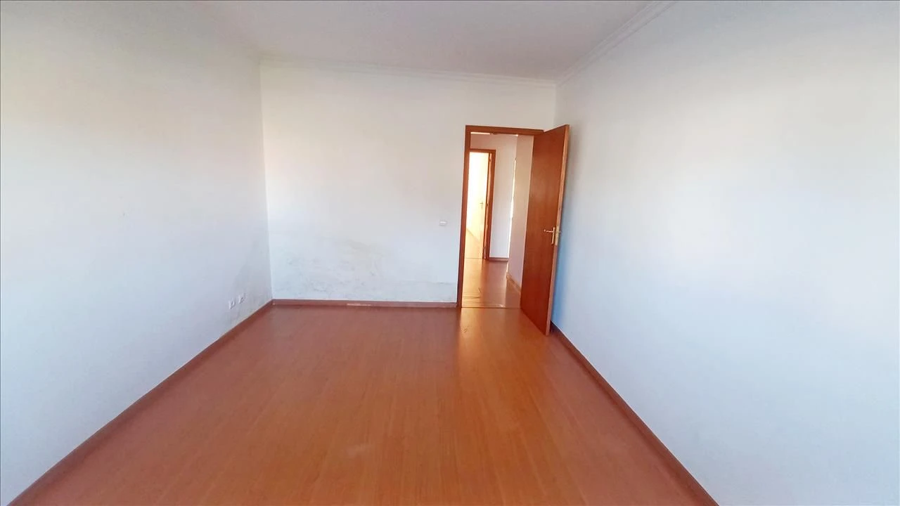 Apartamento T4 para Venda em Barreiro e Lavradio Foto 12
