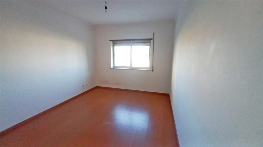 Apartamento T4 para Venda em Barreiro e Lavradio Foto 13