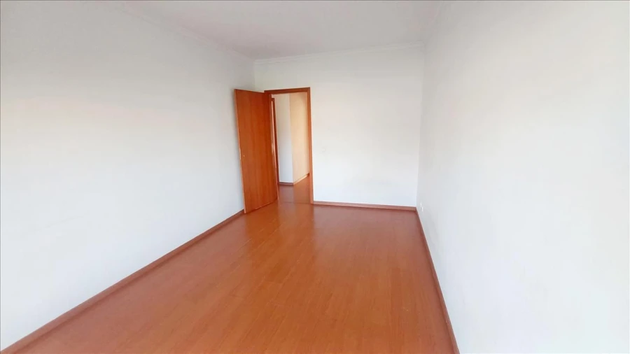 Apartamento T4 para Venda em Barreiro e Lavradio Foto 16