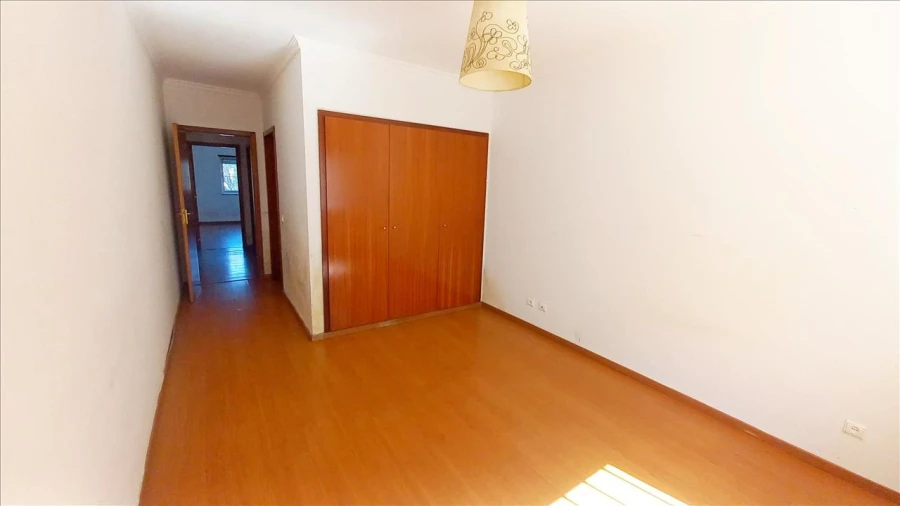 Apartamento T4 para Venda em Barreiro e Lavradio Foto 8