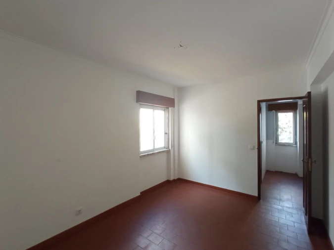 Apartamento T3 para Venda em Carregado e Cadafais Foto 11
