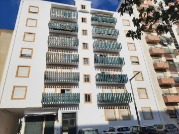 Apartamento T3 para Venda em Carregado e Cadafais