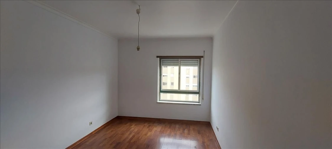 Apartamento T3 para Venda em Carregado e Cadafais Foto 9