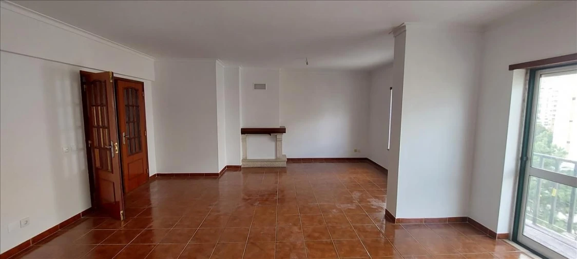 Apartamento T3 para Venda em Carregado e Cadafais Foto 3