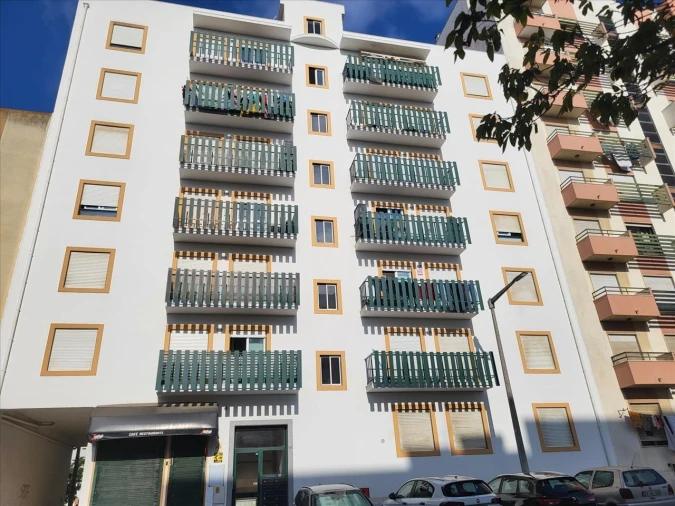Apartamento T3 para Venda em Carregado e Cadafais Foto 2