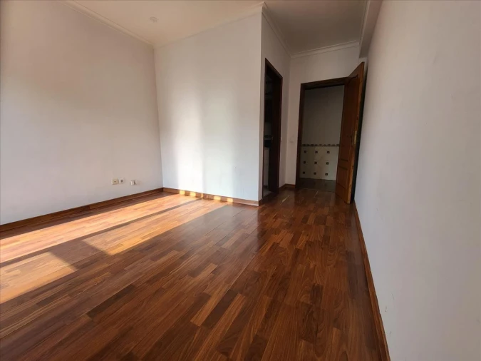 Apartamento T3 para Venda em Carregado e Cadafais Foto 7
