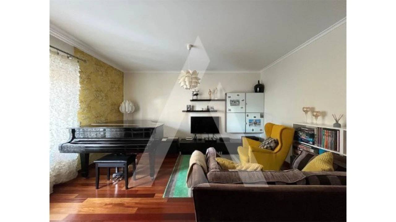 Apartamento T3 para Venda em Glória e Vera Cruz Foto 1