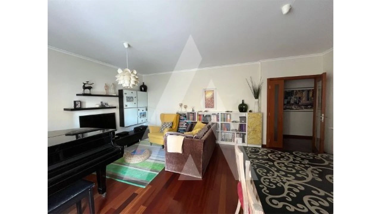 Apartamento T3 para Venda em Glória e Vera Cruz Foto 2
