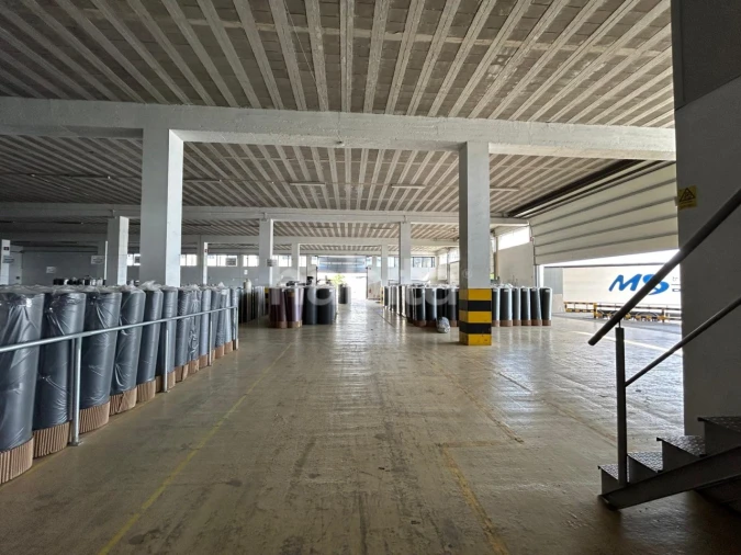 Armazém para Arrendamento em Escapães Foto 9