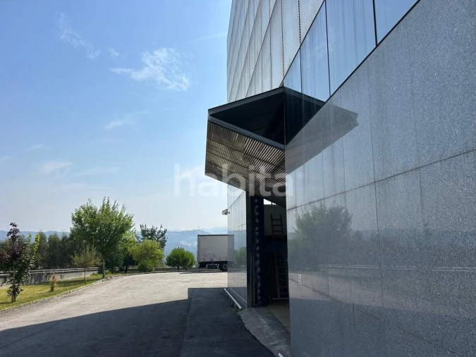 Armazém para Arrendamento em Escapães Foto 15