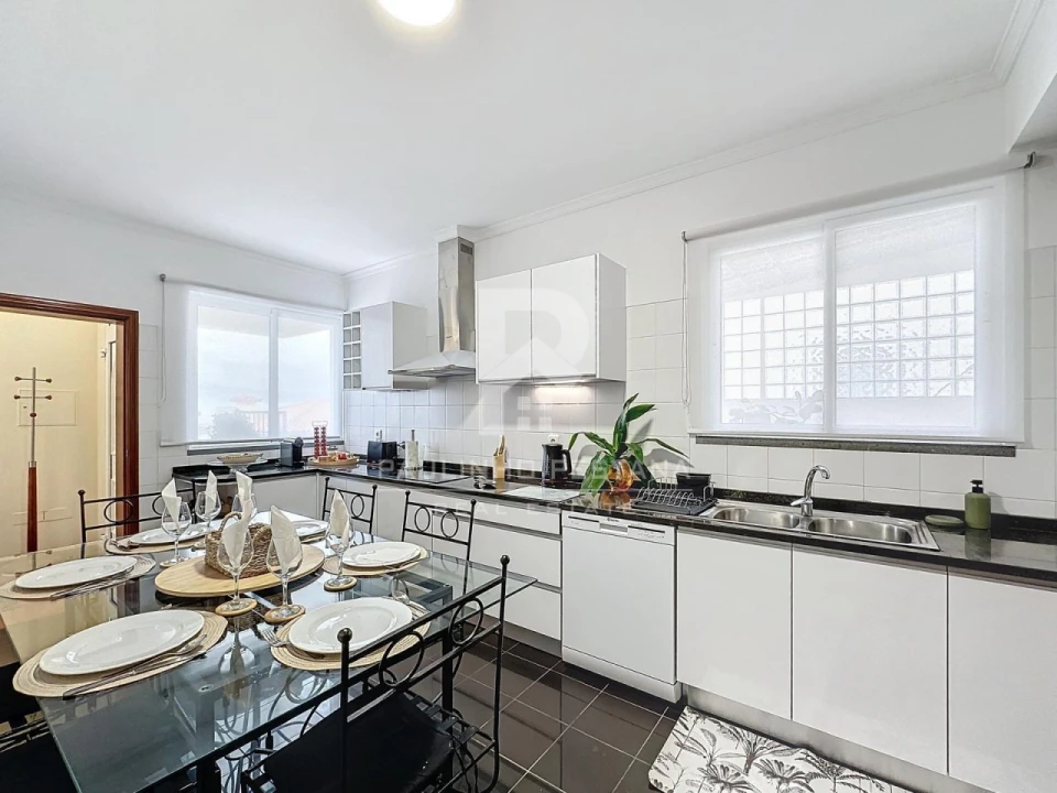 Quinta T3 para Venda em Funchal (Santa Maria Maior) Foto 8