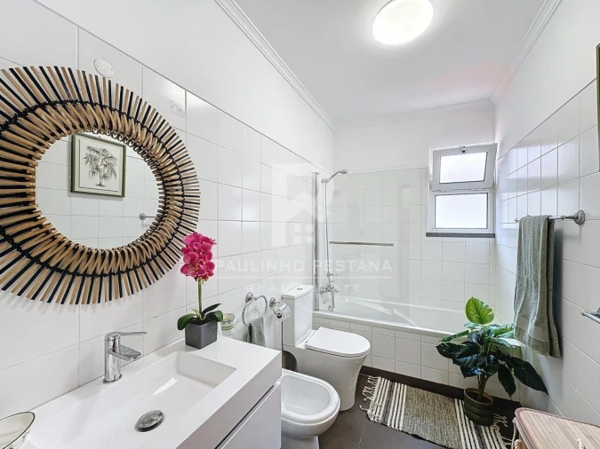 Quinta T3 para Venda em Funchal (Santa Maria Maior) Foto 13