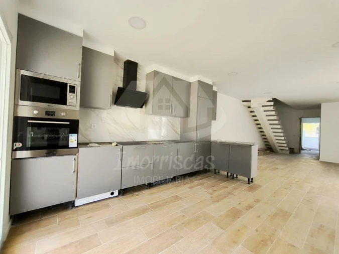 Moradia T3 para Venda em Fernao Ferro Foto 8