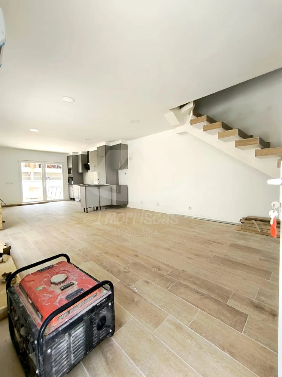 Moradia T3 para Venda em Fernao Ferro Foto 10