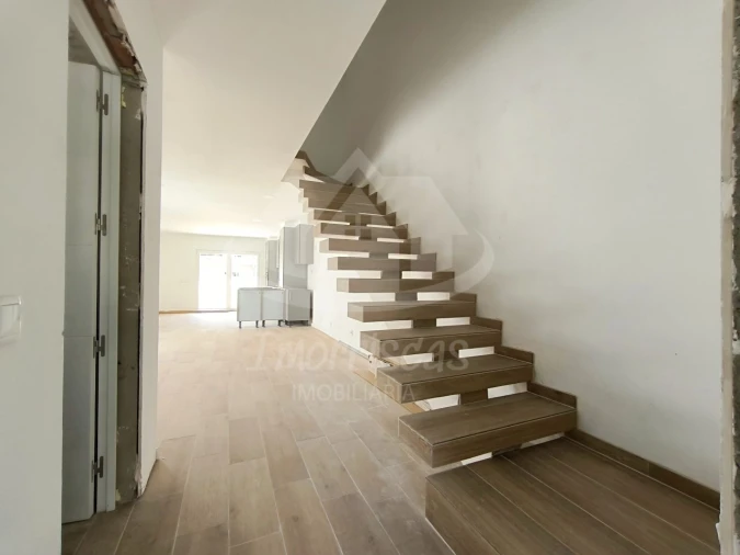 Moradia T3 para Venda em Fernao Ferro Foto 11