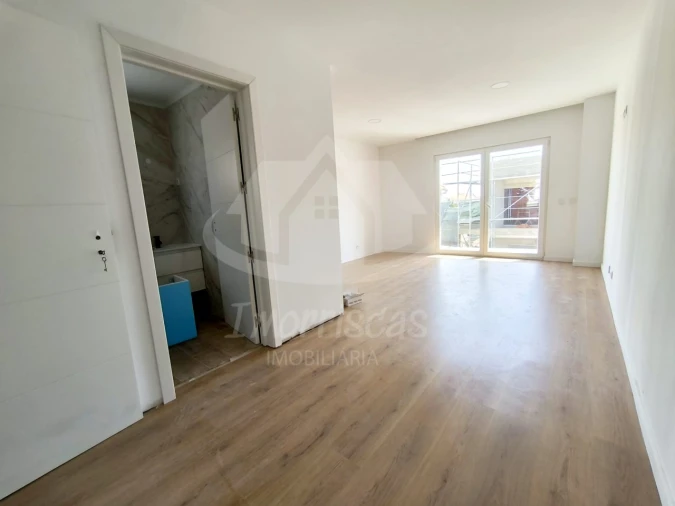 Moradia T3 para Venda em Fernao Ferro Foto 13