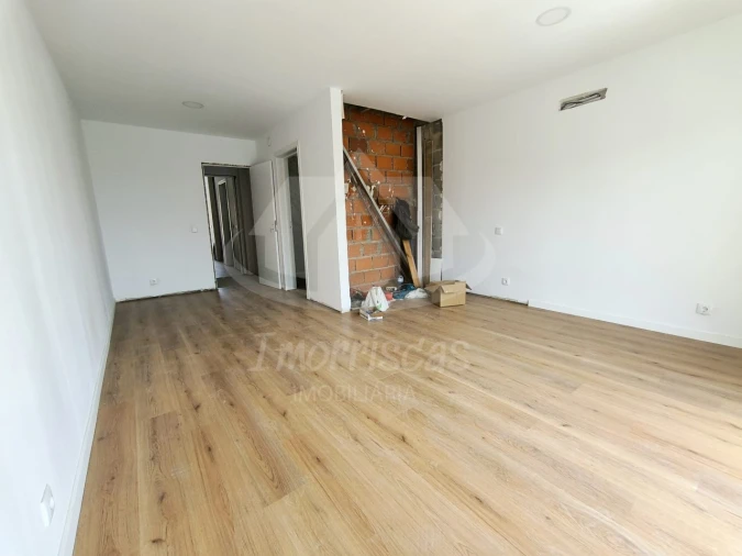 Moradia T3 para Venda em Fernao Ferro Foto 16