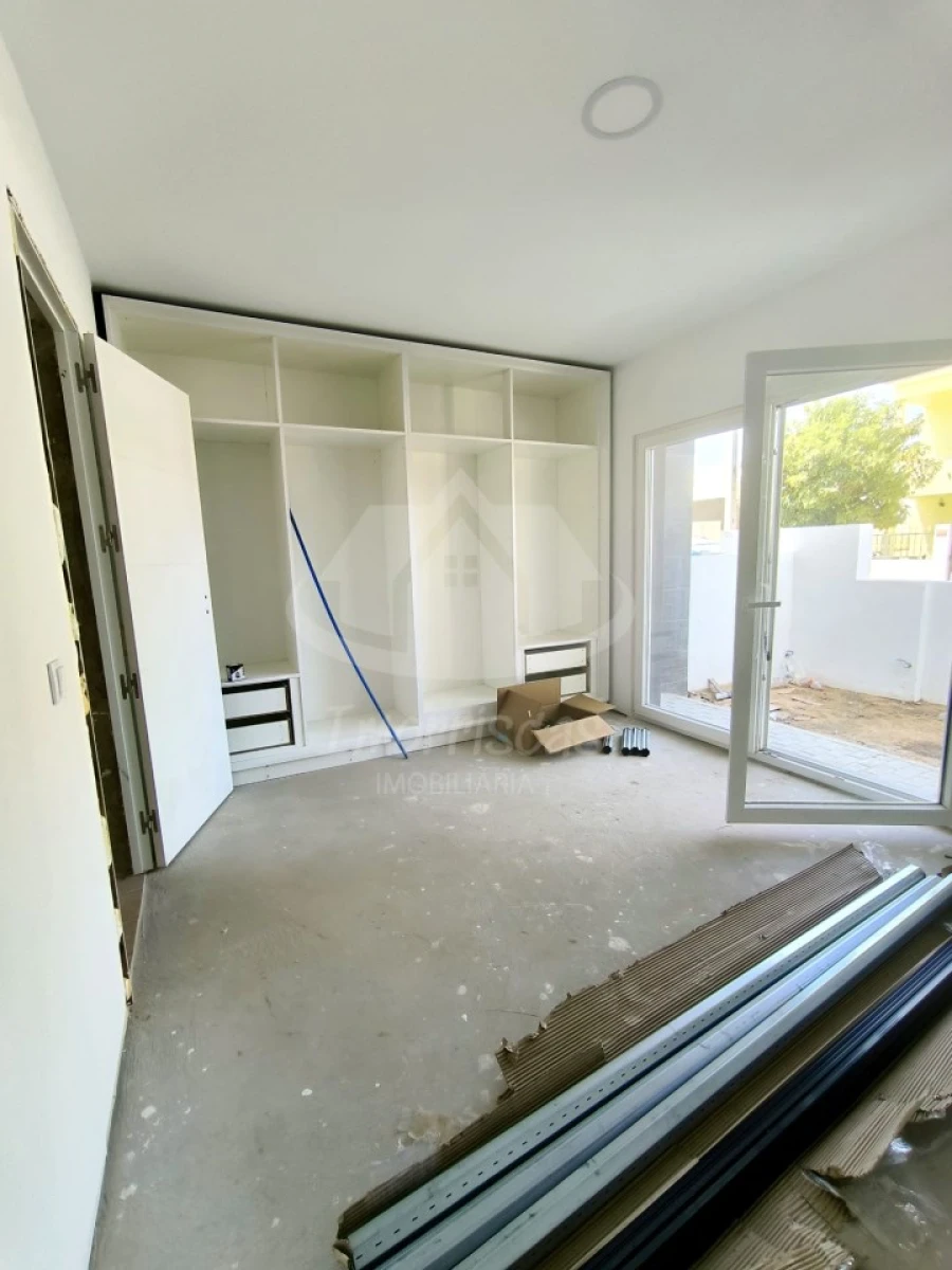 Moradia T3 para Venda em Fernao Ferro Foto 20