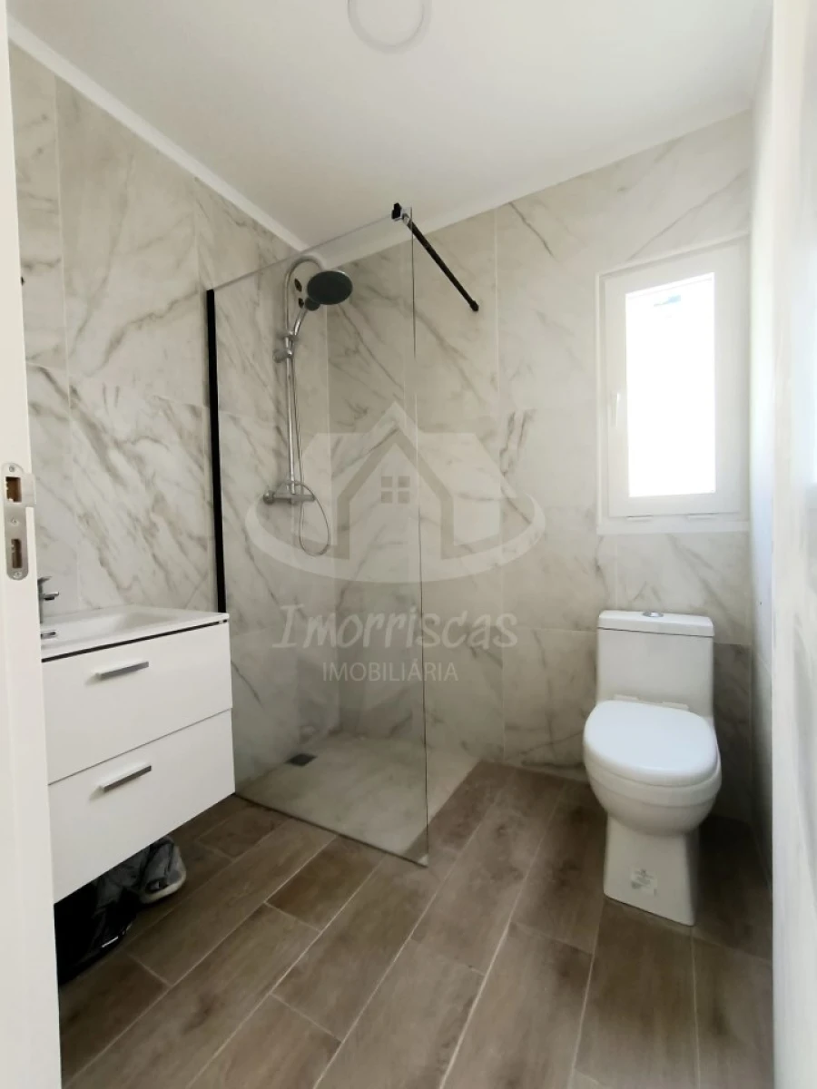 Moradia T3 para Venda em Fernao Ferro Foto 27