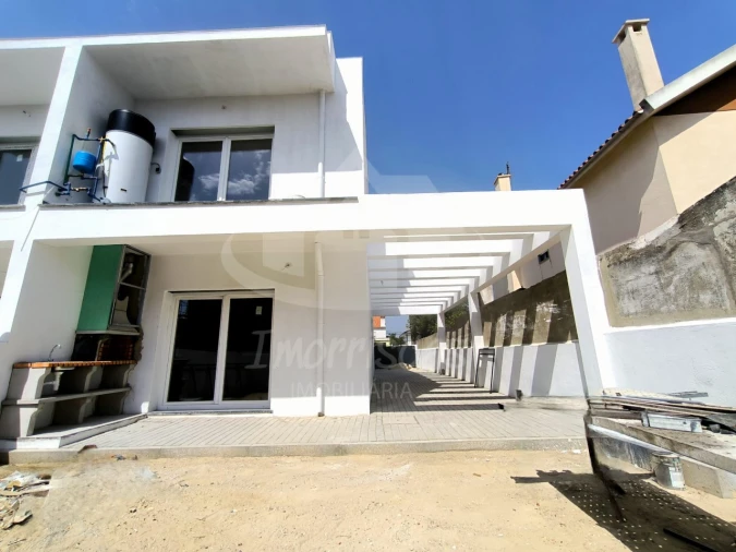 Moradia T3 para Venda em Fernao Ferro Foto 28