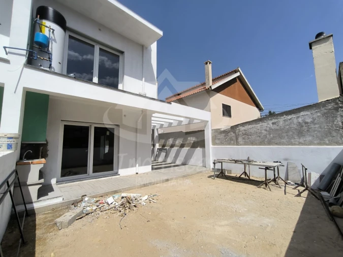 Moradia T3 para Venda em Fernao Ferro Foto 30