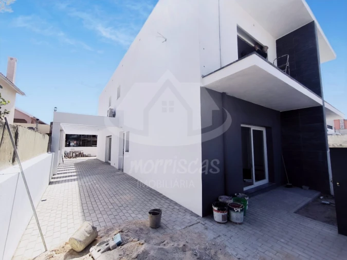 Moradia T3 para Venda em Fernao Ferro Foto 31