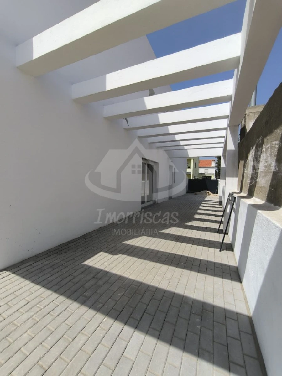 Moradia T3 para Venda em Fernao Ferro Foto 35