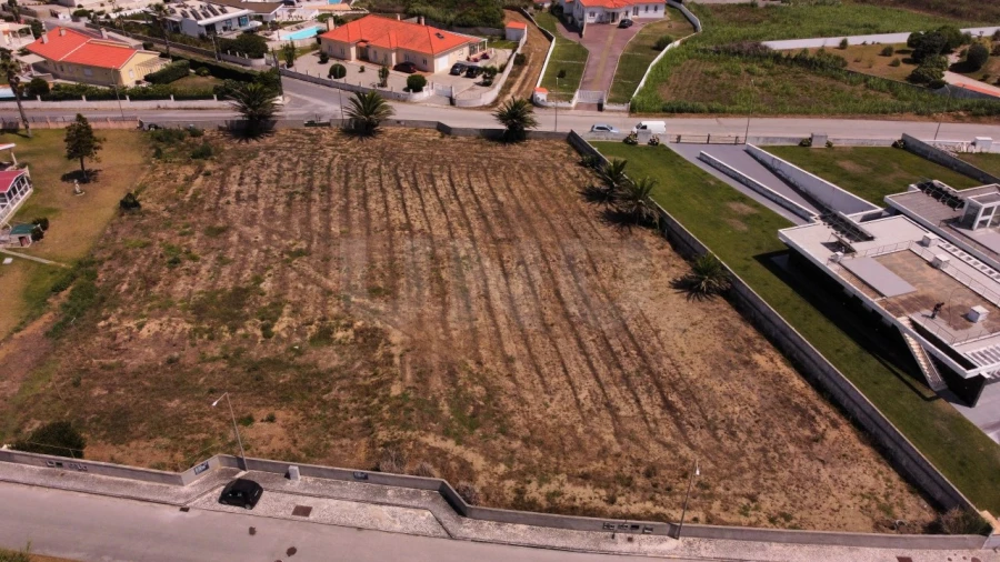 Terreno para Venda em Foz do Arelho Foto 4