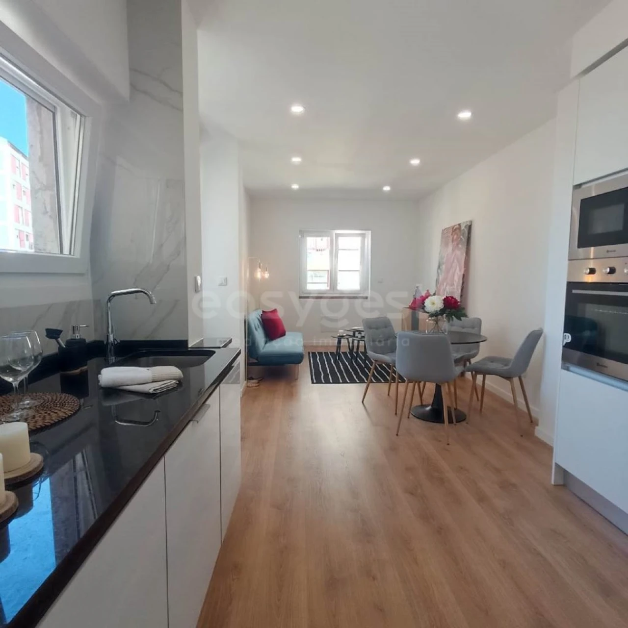 Apartamento T3 para Venda em Benfica Foto 1