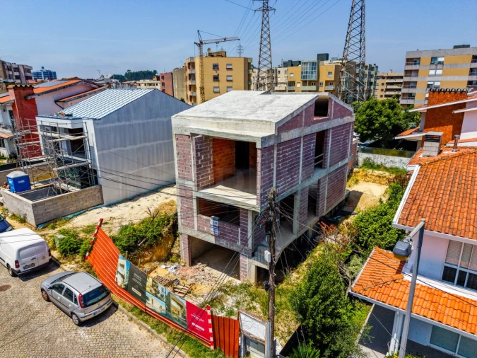 Moradia T4 para Venda em Cidade da Maia Foto 14