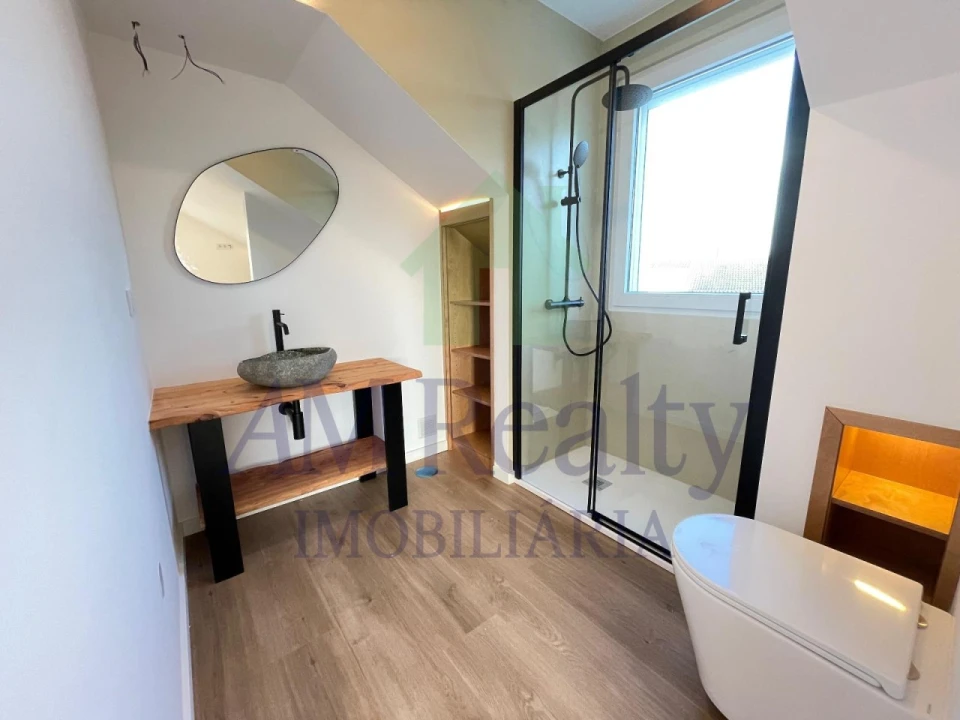 Moradia T2 para Venda em Atouguia da Baleia Foto 7