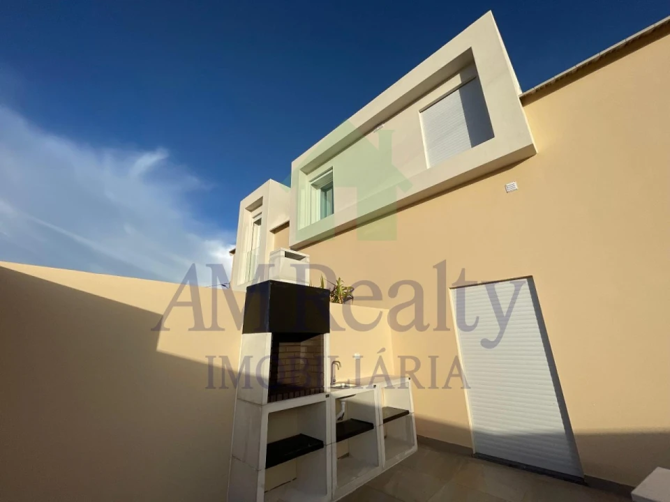 Moradia T2 para Venda em Atouguia da Baleia Foto 15