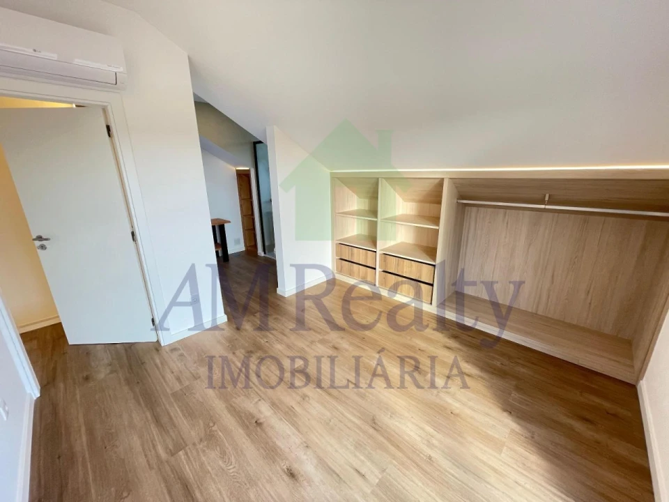 Moradia T2 para Venda em Atouguia da Baleia Foto 10