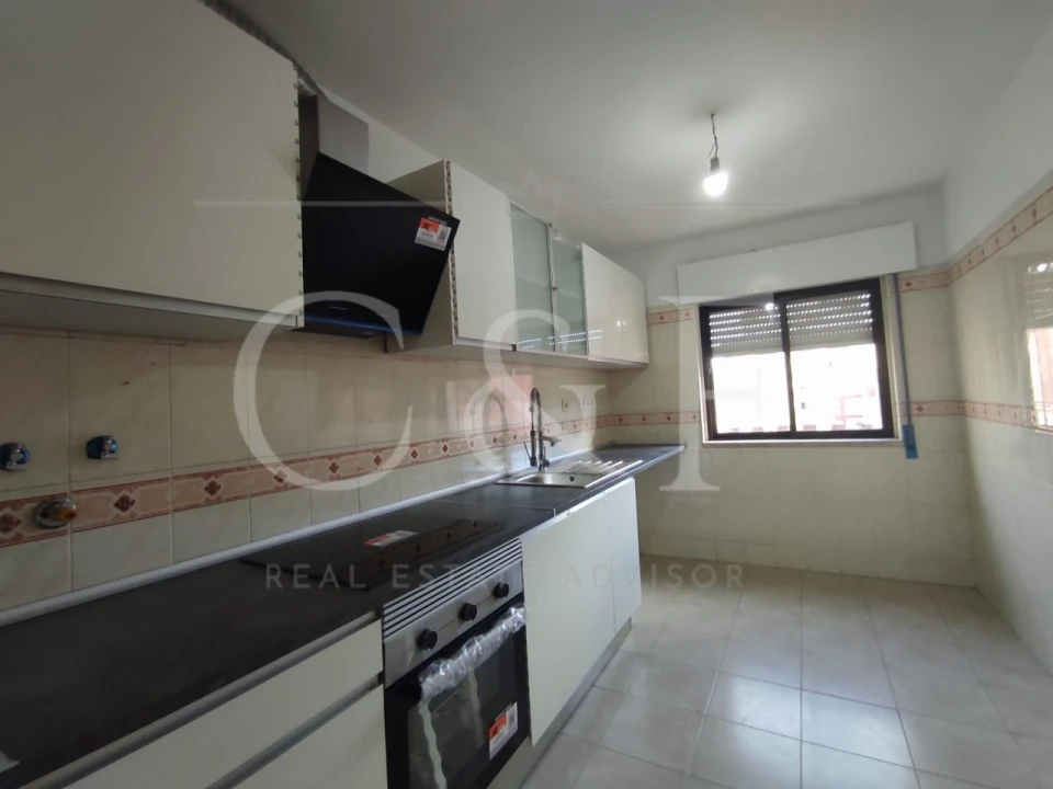 Apartamento T2 para Venda em Algueirão-Mem Martins Foto 9