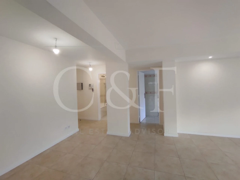 Apartamento T2 para Venda em Algueirão-Mem Martins Foto 11