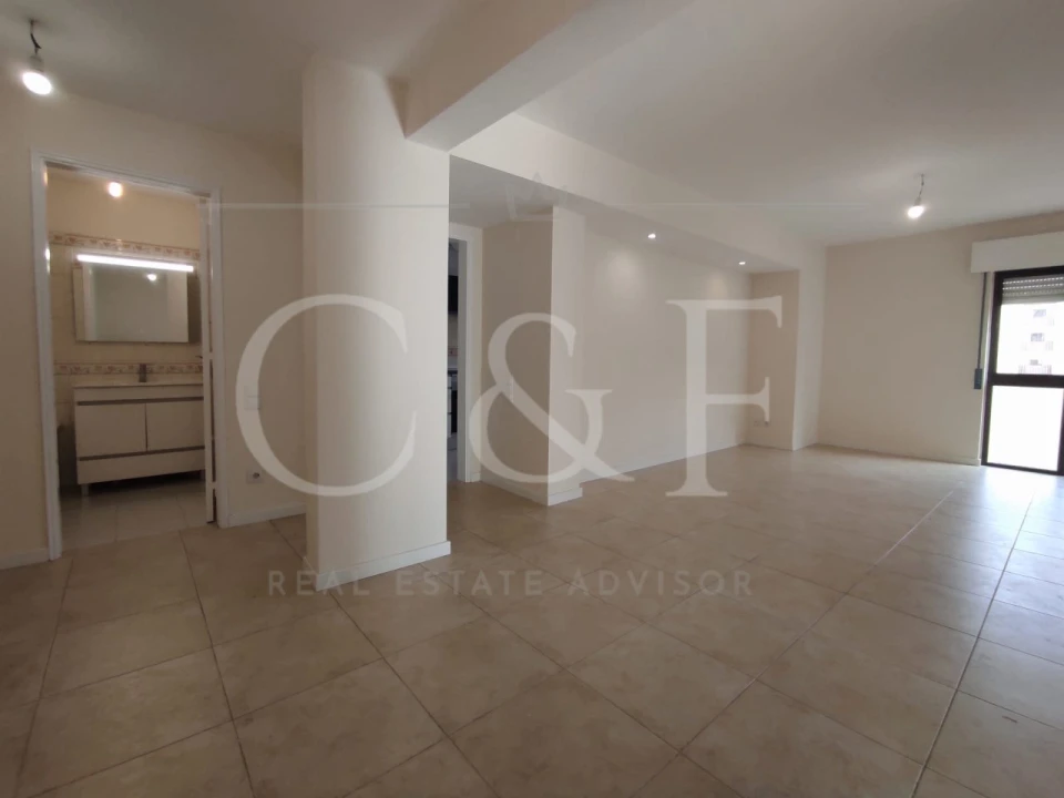 Apartamento T2 para Venda em Algueirão-Mem Martins Foto 13