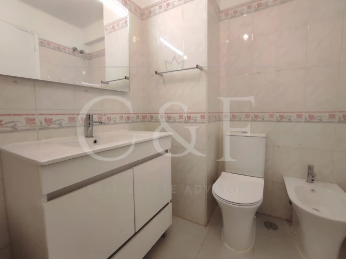 Apartamento T2 para Venda em Algueirão-Mem Martins Foto 16